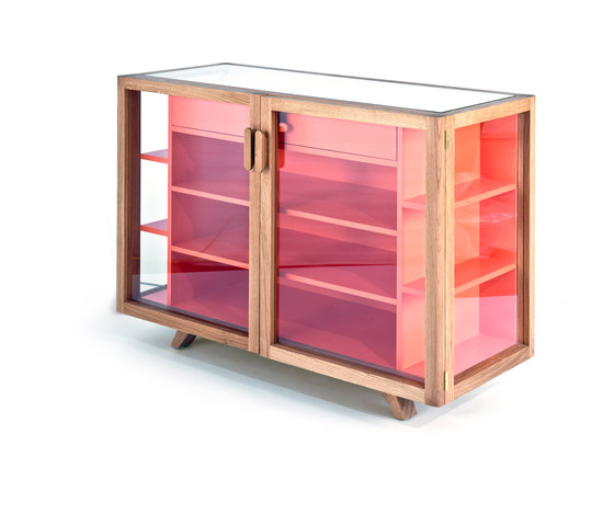 Vitrina small sideboard | Vitrinas | Case Furniture