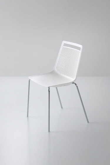 Akami Na | Chairs | Gaber