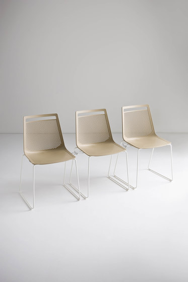 Akami S | Stühle | Gaber