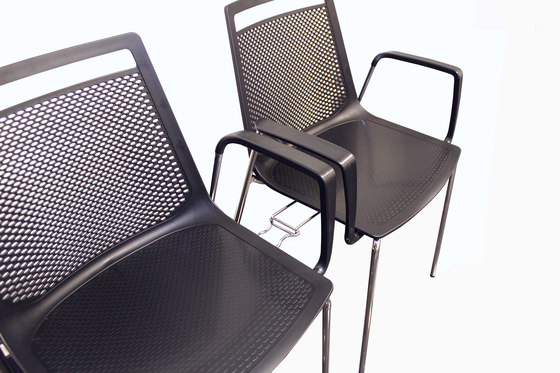 Akami TB | Chairs | Gaber