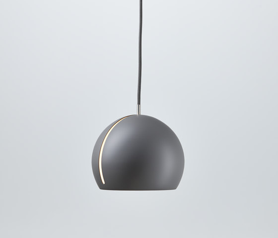 Tilt Globe pendant light grey | Suspended lights | Nyta