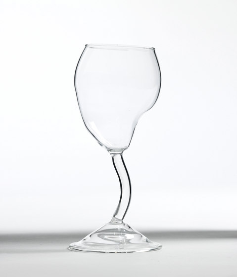 Perfect Imperfection Wine Glass | Vasos | Serax