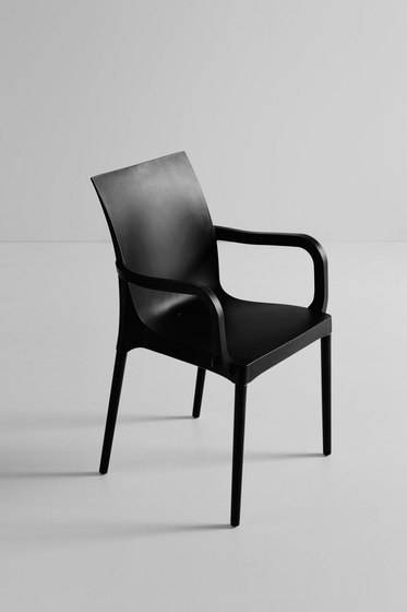Iris B | Stühle | Gaber