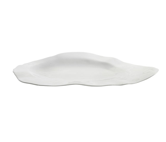 Perfect Imperfection Daenkei Medium Oval Plate | Dinnerware | Serax
