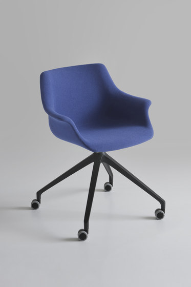 More UR | Chairs | Gaber