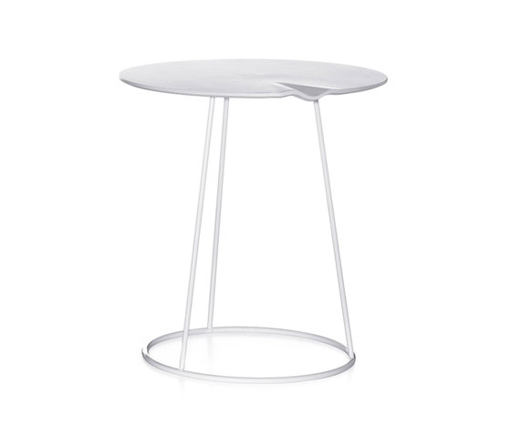 Breeze side table | Tables d'appoint | Swedese