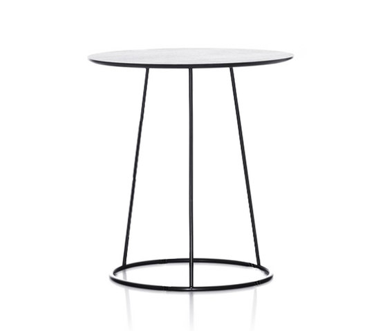 Breeze side table | Tables d'appoint | Swedese