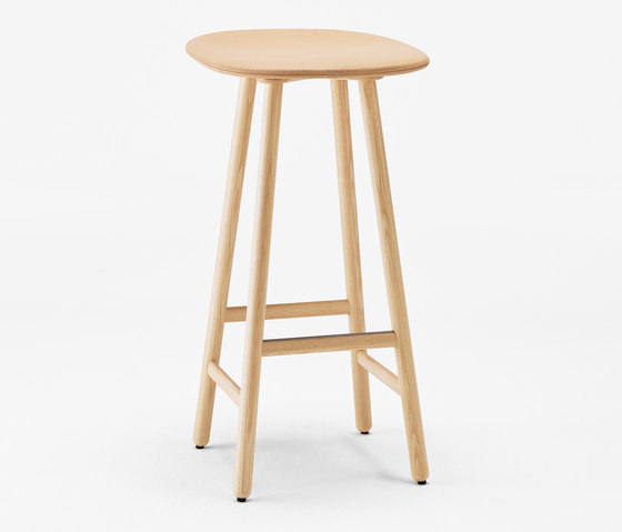 Shell SHP70K | Bar stools | Karl Andersson & Söner