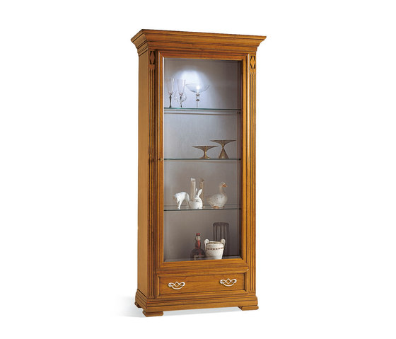 Villa Borghese Collector's China Cabinet Selva Timeless | Display cabinets | Selva