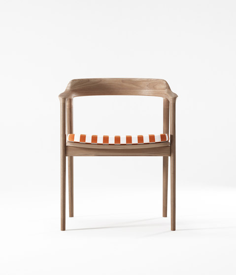 Grasshopper ARM CHAIR WITH CUSHION SUNBRELLA CARBON | Chairs | Karpenter