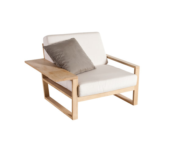 Lineal | Armchair | Poltrone | Point