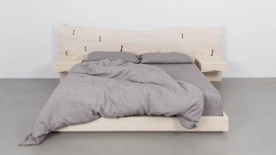 St. Pierre Bed | Betten | Uhuru Design
