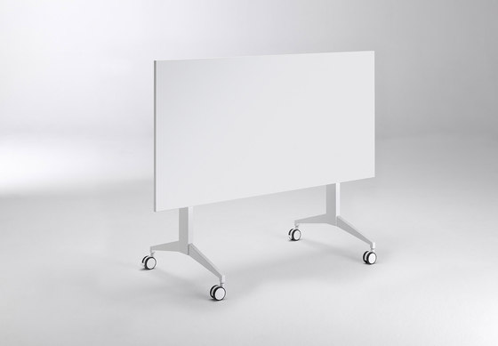 FT4 Folding Table | Tables collectivités | Cube Design