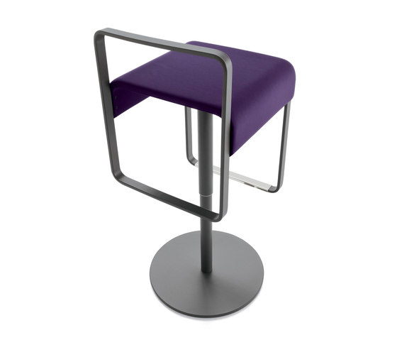 Kyro | Bar stools | Kastel