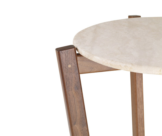 Atlas Side Table | Tables d'appoint | Design Within Reach