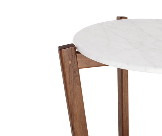Atlas Side Table | Tavolini alti | Design Within Reach
