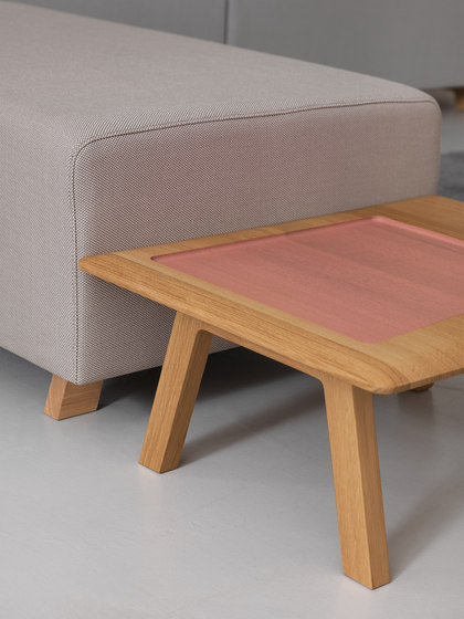 Side Comfort Table | Tables basses | Zeitraum