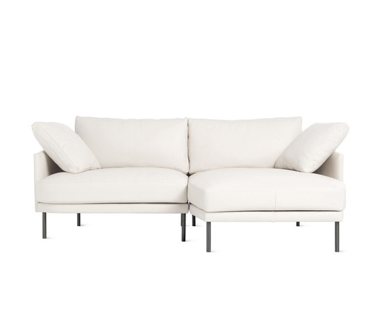 Camber Compact Sectional in Leather, Right, Onyx Legs | Canapés | Design Within Reach
