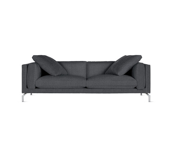 Como 92” Sofa in Fabric | Divani | Design Within Reach