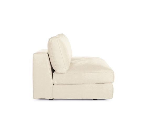 Reid Side Chaise in Right in Leather | Divani | Design Within Reach