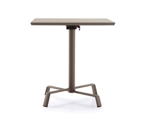 Omnia Selection - Elica base Tonik tabletop | Dining tables | Fast