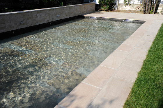 Movable floor pool | Pools | Piscines Carré Bleu