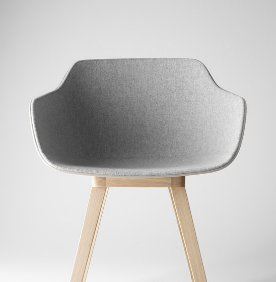Kuskoa Bi Chair | Chaises | Alki