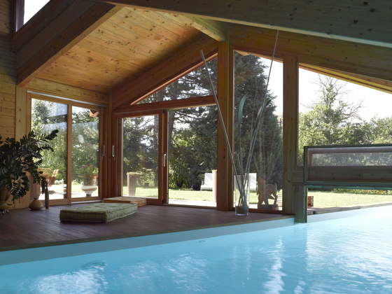 Indoor-outdoor pool | Swimming pools | Piscines Carré Bleu