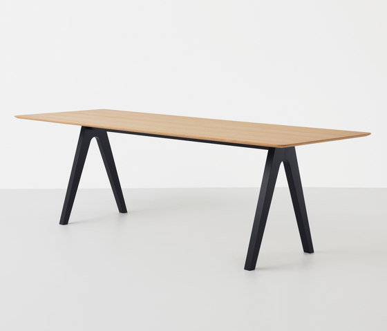 Scholar Table | Dining tables | Resident