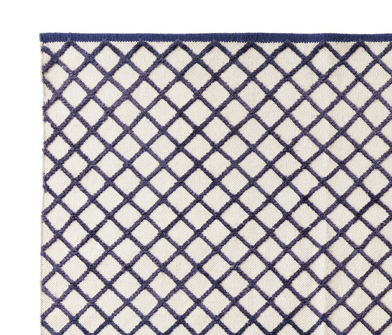 Grid Carpet purple | Formatteppiche | ASPLUND
