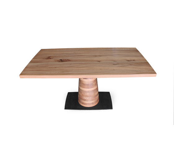 IGN. PIN. WOOD. | Dining tables | Ign. Design.