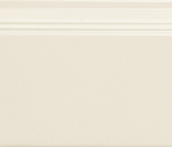 Ottocento Italiano skirting white | Losetas táctiles | Petracer's Ceramics