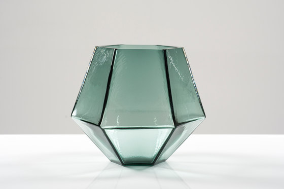 Graphyne Vase | Vasen | Farrah Sit
