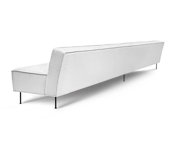 Modern Line Sofa | Sofas | GUBI