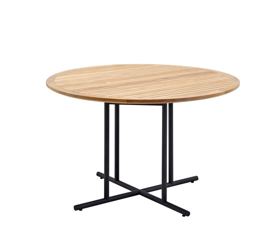 Whirl Dining Table | Tables de repas | Gloster Furniture GmbH