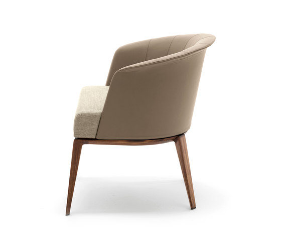 Aura Small Armchair | Chairs | Giorgetti