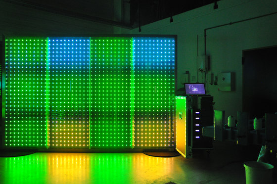 powerglass® RGB media façade | Verre laminé | Peter Platz Spezialglas