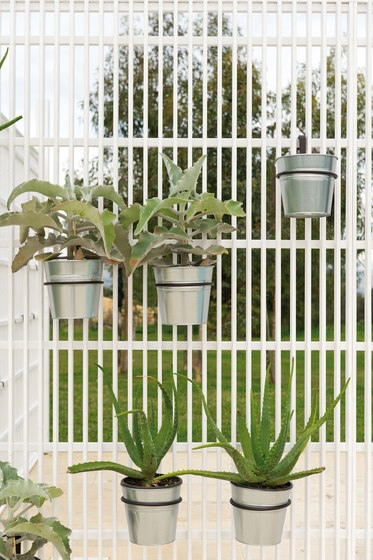 Fence | Plant pots | Unopiù