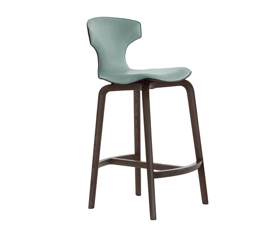 Montera Stool | Bar stools | Poltrona Frau