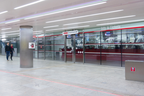Forster fuego light EI30 | Fire-rated sliding door | Internal doors | Forster Profile Systems