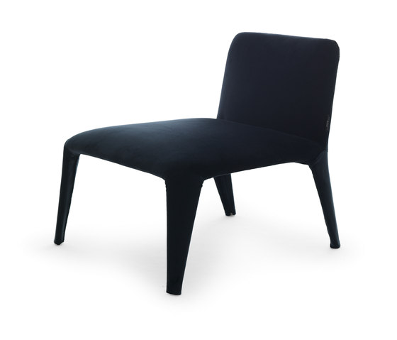 Nova lounge chair with armrest | Armchairs | Eponimo