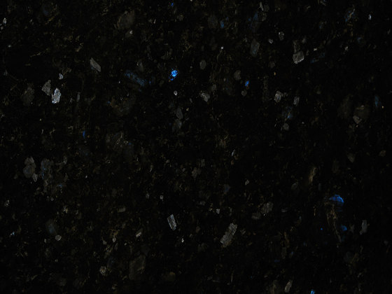 Granite Collection Volga Blue | Planchas de piedra natural | LEVANTINA
