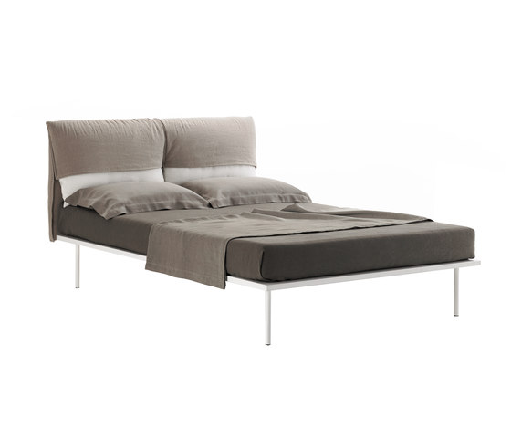 Coverbed | 1710 | Beds | Zanotta