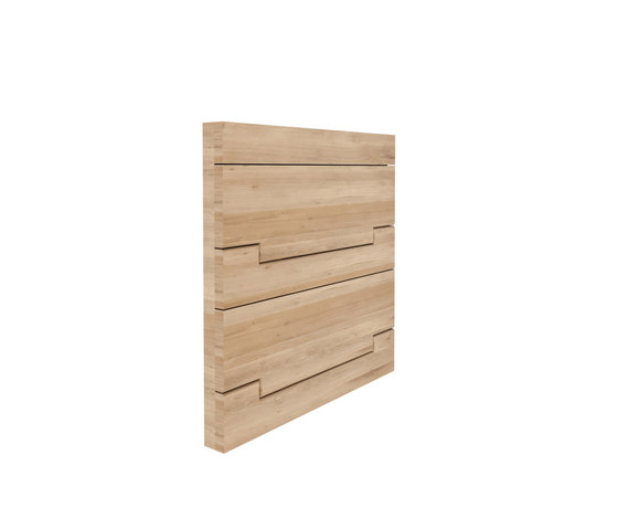 Oak Utilitile keyed | Bath shelves | Ethnicraft