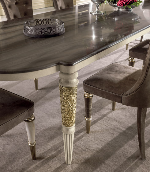 Layton | Dining tables | Longhi S.p.a.