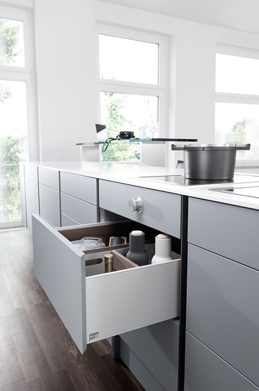 P´7350 Design by Studio F. A. Porsche | Fitted kitchens | Poggenpohl