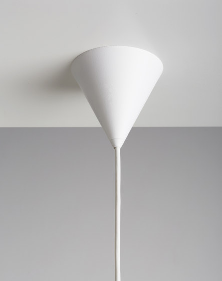 Core | Pendant in Carrara Marble | Lámparas de suspensión | Terence Woodgate
