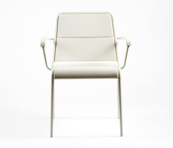 CP9102 Armchair | Stühle | Maiori Design