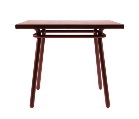 CP9110 Square Table | Tables de repas | Maiori Design