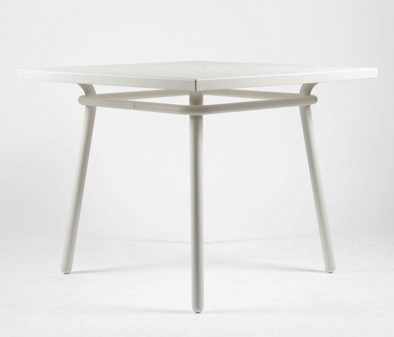 CP9110 Square Table | Mesas comedor | Maiori Design